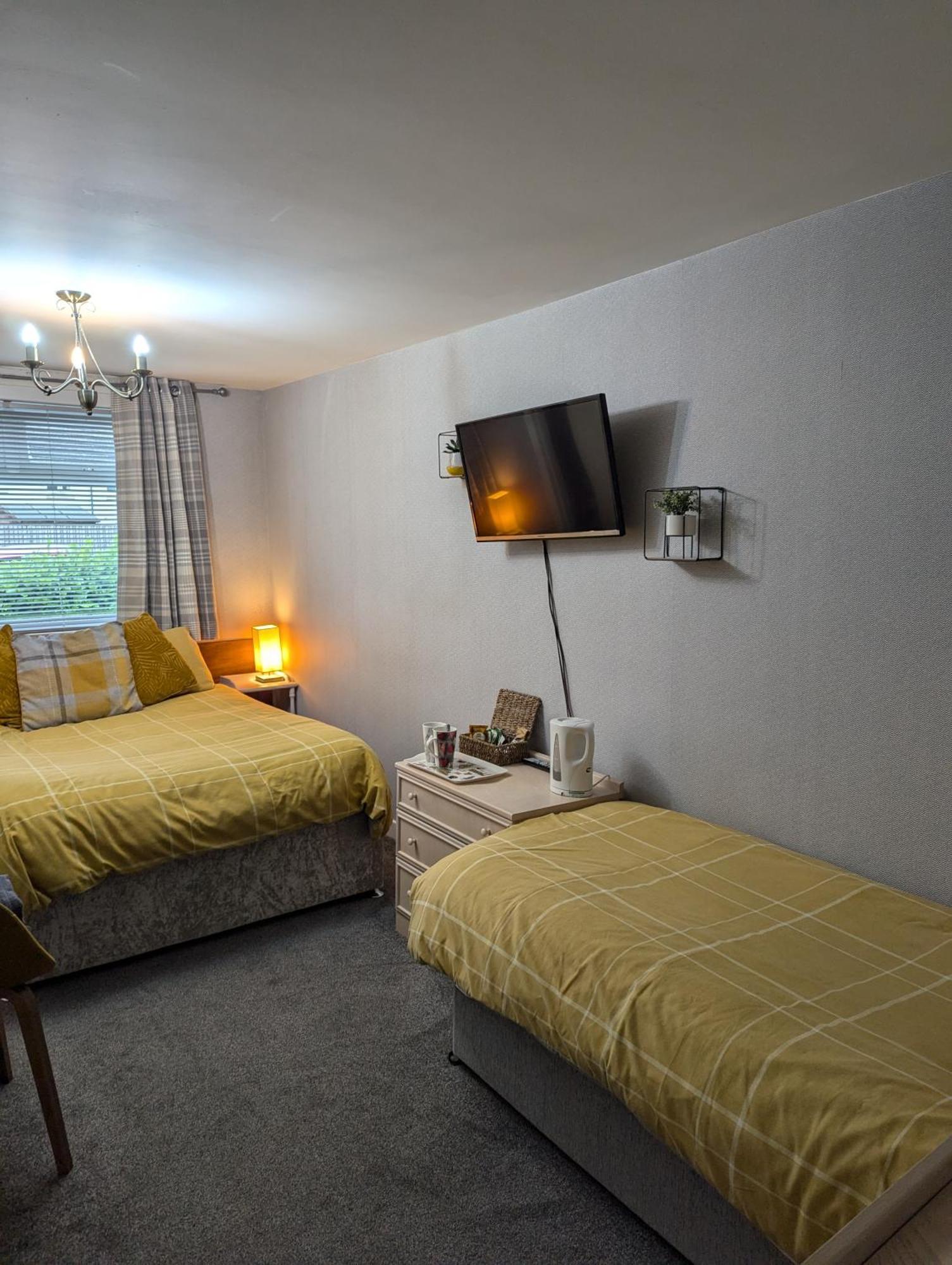 Rooms At Tarrareoch Bathgate Chambre photo