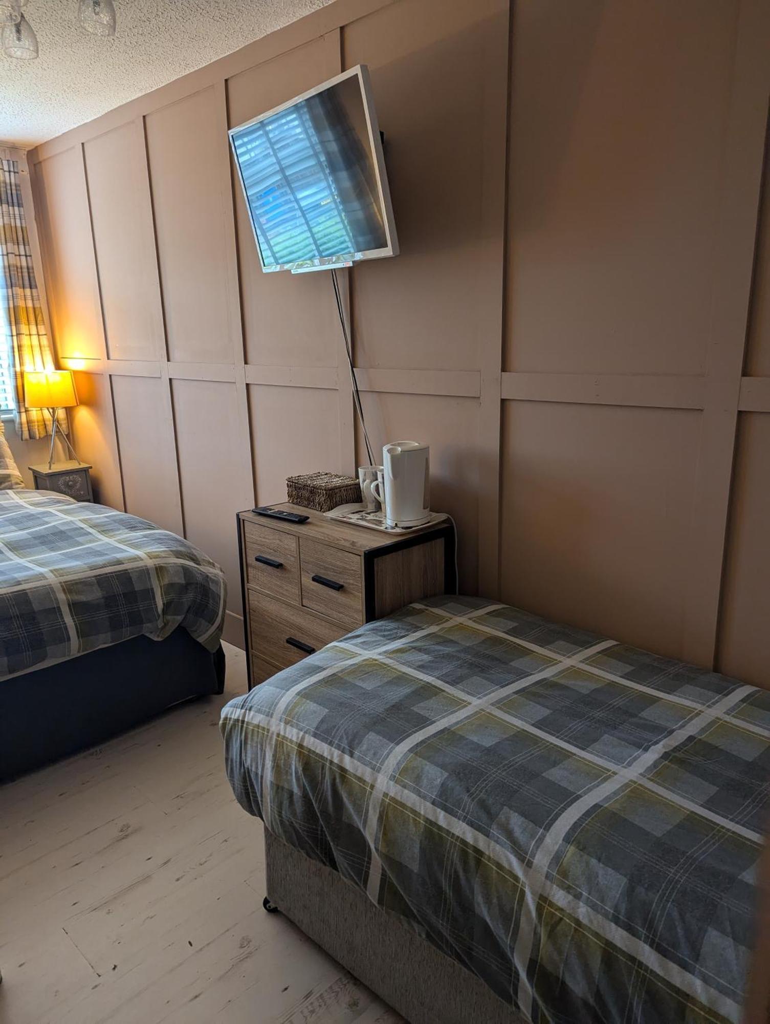 Rooms At Tarrareoch Bathgate Chambre photo