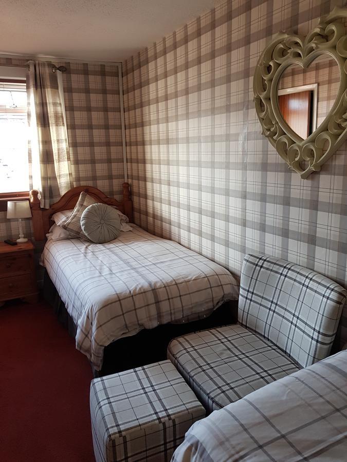 Rooms At Tarrareoch Bathgate Extérieur photo