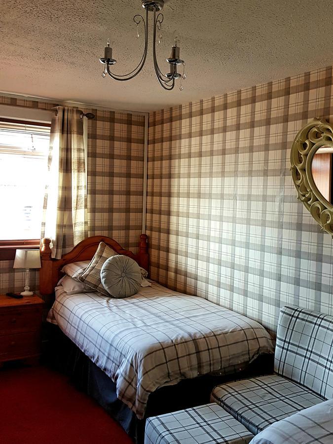 Rooms At Tarrareoch Bathgate Extérieur photo
